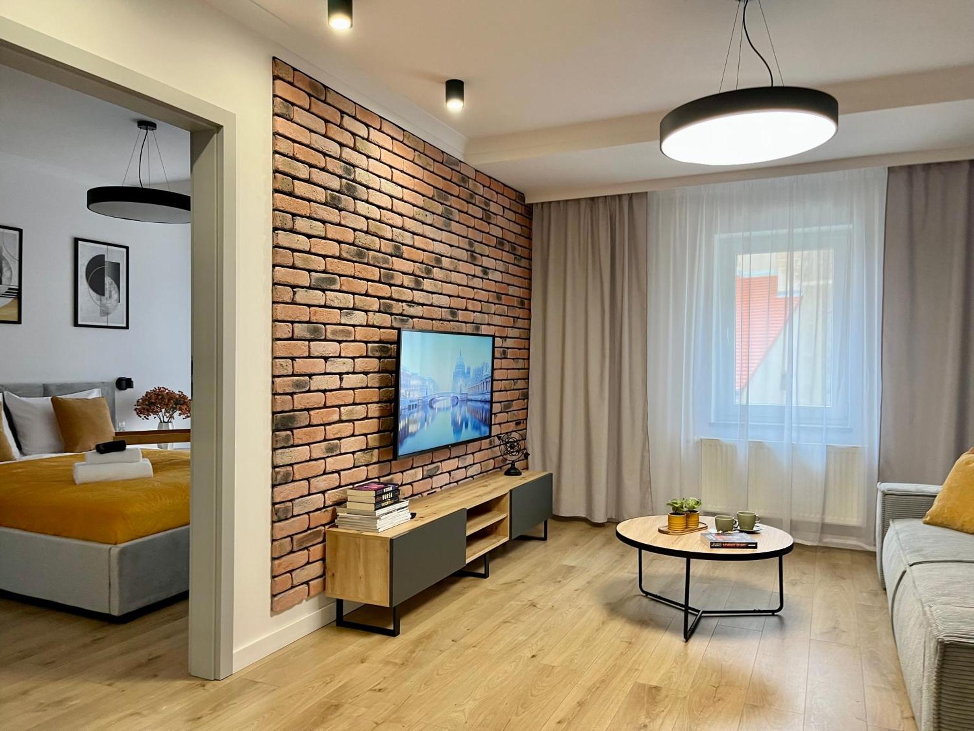 Luna Apartments Еленя-Гура Экстерьер фото