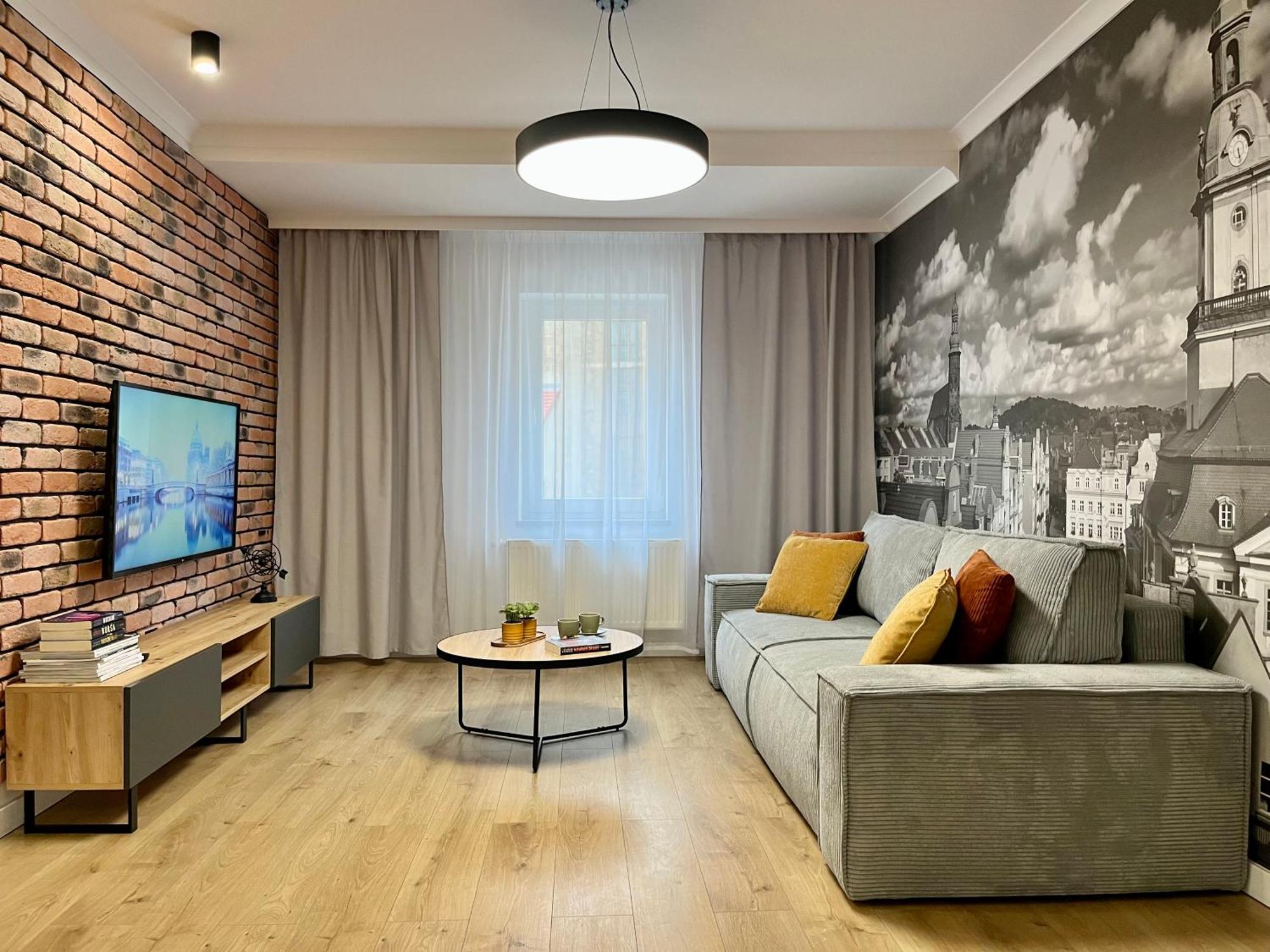 Luna Apartments Еленя-Гура Экстерьер фото