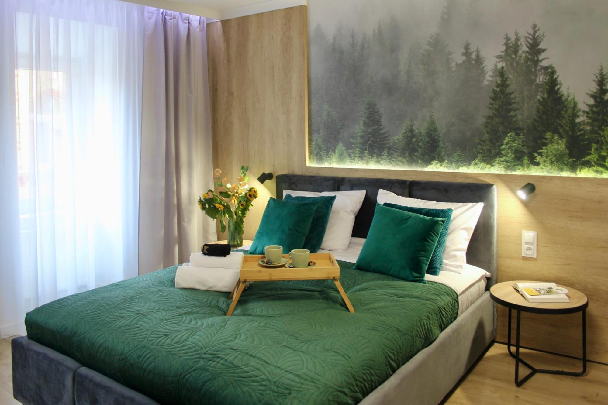 Luna Apartments Еленя-Гура Экстерьер фото
